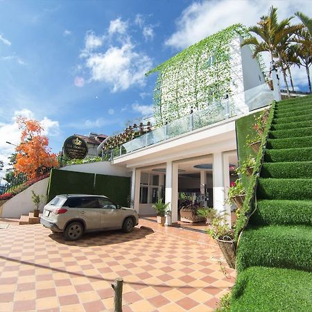 Queen Hostel دالات المظهر الخارجي الصورة