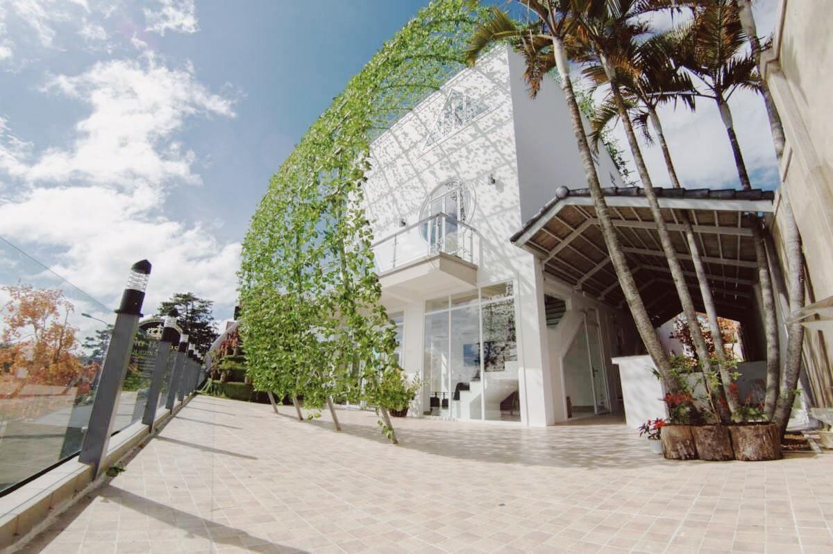 Queen Hostel دالات المظهر الخارجي الصورة