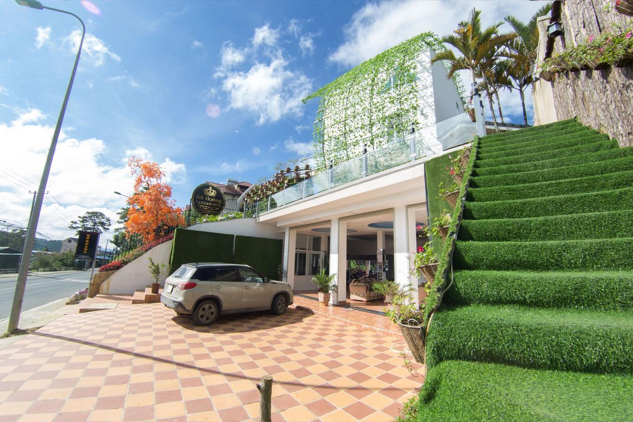 Queen Hostel دالات المظهر الخارجي الصورة